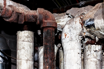 Asbestos Pipe Insulation shutterstock_1501012247.jpg